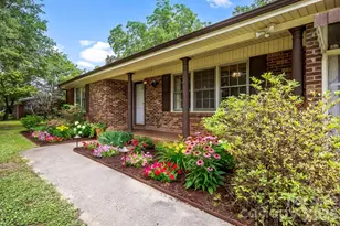 2829 Bettis Rd, Grover, NC 28073 - Photo 3