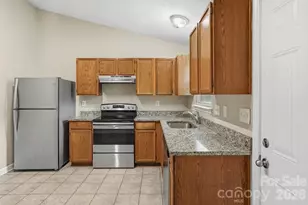 2306 Jordi Way, Charlotte, NC 28213 - Photo 9