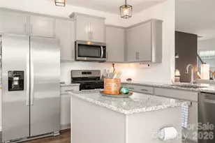 2001 Vanderlyn St, Monroe, NC 28112 - Photo 9