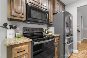 124 Maplewood Ct, Hudson, NC 28638 - Photo 11