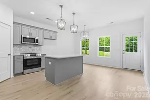 2021 Hart Rd, Charlotte, NC 28214 - Photo 5