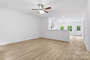 2021 Hart Rd, Charlotte, NC 28214 - Photo 5