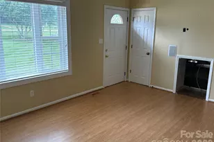812 Whites Farm Rd, Statesville, NC 28625 - Photo 5