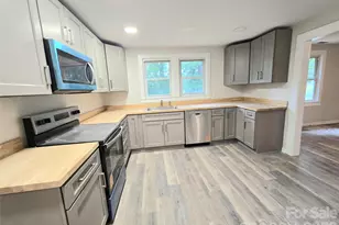 357 8th Ave Dr SW, Hickory, NC 28602 - Photo 3