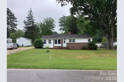 301 Woodland Drive, York, SC 29745 - Photo 1