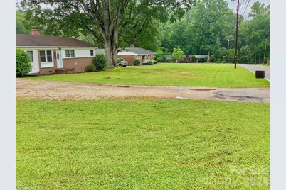 301 Woodland Drive, York, SC 29745 - Photo 3