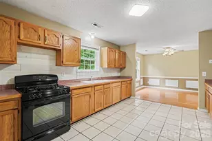 1805 Lillian Ln, Fort Mill, SC 29708 - Photo 17