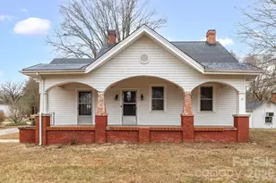 1820 S Park Dr, Reidsville, NC 27320 - Photo 1