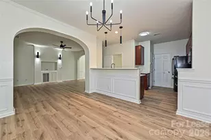 10208 Old Carolina Dr, Charlotte, NC 28214 - Photo 7