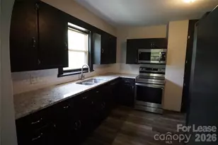 206 11th St N E, Hildebran, NC 28637 - Photo 5