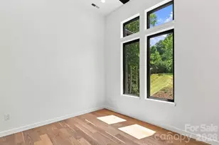 69 Village Pointe Ln, Asheville, NC 28803 - Photo 17