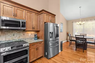 25 Linden Turn, Hendersonville, NC 28739 - Photo 15