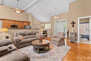 25 Linden Turn, Hendersonville, NC 28739 - Photo 11
