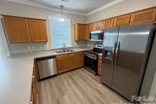 11223 Blue Cedar Ln, Charlotte, NC 28277 - Photo 11