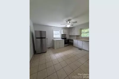 309 N Poplar Street, Gastonia, NC 28054 - Photo 3