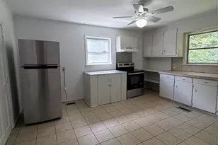 309 N Poplar St, Gastonia, NC 28054 - Photo 3