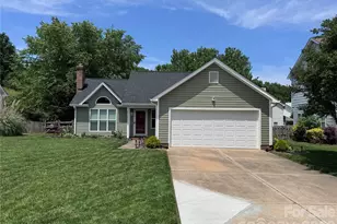 3930 Huntmeadow Dr, Charlotte, NC 28269 - Photo 47