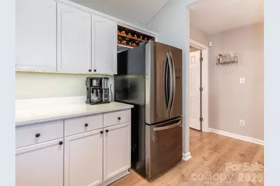3930 Huntmeadow Drive, Charlotte, NC 28269 - Photo 19