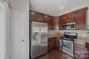 2403 Diplomat Ln, Charlotte, NC 28210 - Photo 19