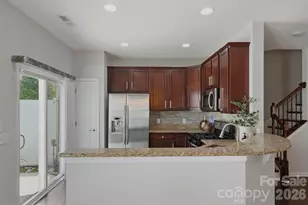 2403 Diplomat Ln, Charlotte, NC 28210 - Photo 17
