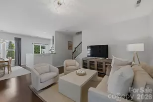 2403 Diplomat Ln, Charlotte, NC 28210 - Photo 7