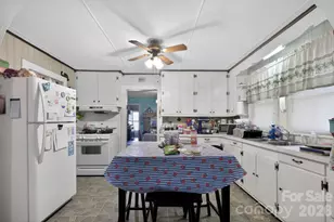 512 W Bank St, Salisbury, NC 28146 - Photo 5