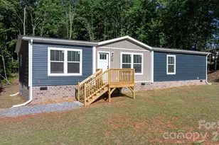 146 Oakstone Dr, Statesville, NC 28677 - Photo 1