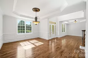 2016 Autumn Blossom Ln, Waxhaw, NC 28173 - Photo 5
