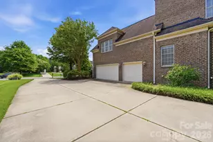 2016 Autumn Blossom Ln, Waxhaw, NC 28173 - Photo 47