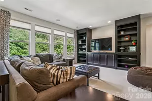 656 Avonmore Dr, Fort Mill, SC 29715 - Photo 25