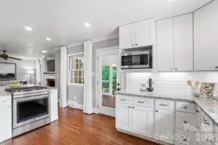 6535 Burlwood Rd, Charlotte, NC 28211 - Photo 17