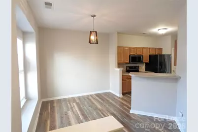 4613 Forestridge Commons Drive, Charlotte, NC 28269 - Photo 3