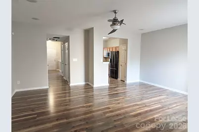 4613 Forestridge Commons Drive, Charlotte, NC 28269 - Photo 5