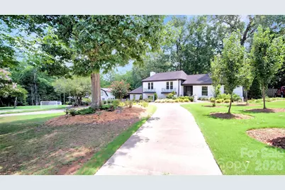 1634 Lumarka Drive, Charlotte, NC 28212 - Photo 1