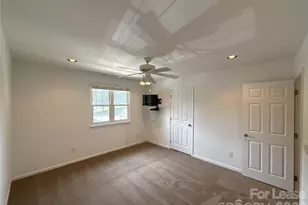 6034 Heath Valley Rd, Charlotte, NC 28210 - Photo 7