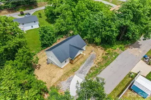 311 Farley St, Waynesville, NC 28786 - Photo 33