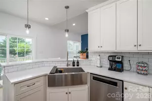 2725 Eagle Dr, Lincolnton, NC 28092 - Photo 9