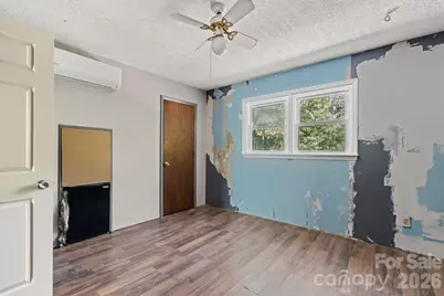 177 E Poplar Drive, Hendersonville, NC 28792 - Photo 21