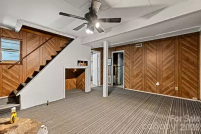 177 E Poplar Drive, Hendersonville, NC 28792 - Photo 27