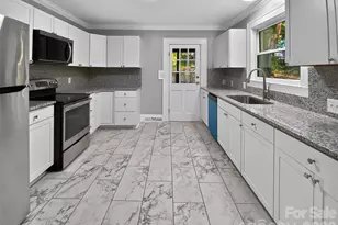 208 N 5th St, Albemarle, NC 28001 - Photo 3