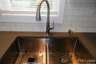 1416 Effingham Rd, Charlotte, NC 28208 - Photo 21