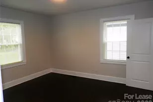 1416 Effingham Rd, Charlotte, NC 28208 - Photo 17