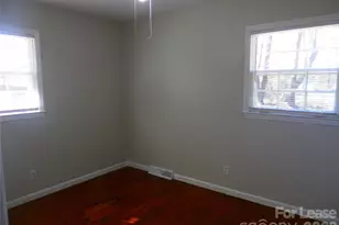 815 Echo Glen Rd, Charlotte, NC 28213 - Photo 19