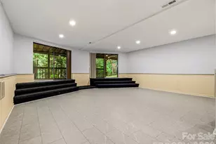 70 Skyline Dr, Hendersonville, NC 28791 - Photo 35