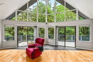 70 Skyline Dr, Hendersonville, NC 28791 - Photo 9