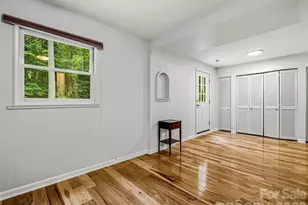 70 Skyline Dr, Hendersonville, NC 28791 - Photo 23