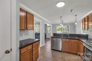 13213 Lampmeade Ln, Charlotte, NC 28273 - Photo 17