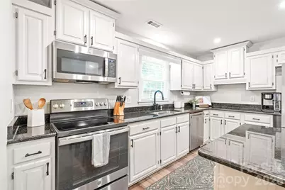 419 Scarborough Lane, Matthews, NC 28105 - Photo 21