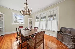 202 S Oak St, Statesville, NC 28677 - Photo 5