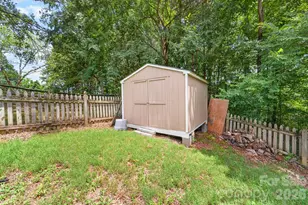 9607 Clifton Meadow Dr, Matthews, NC 28105 - Photo 35